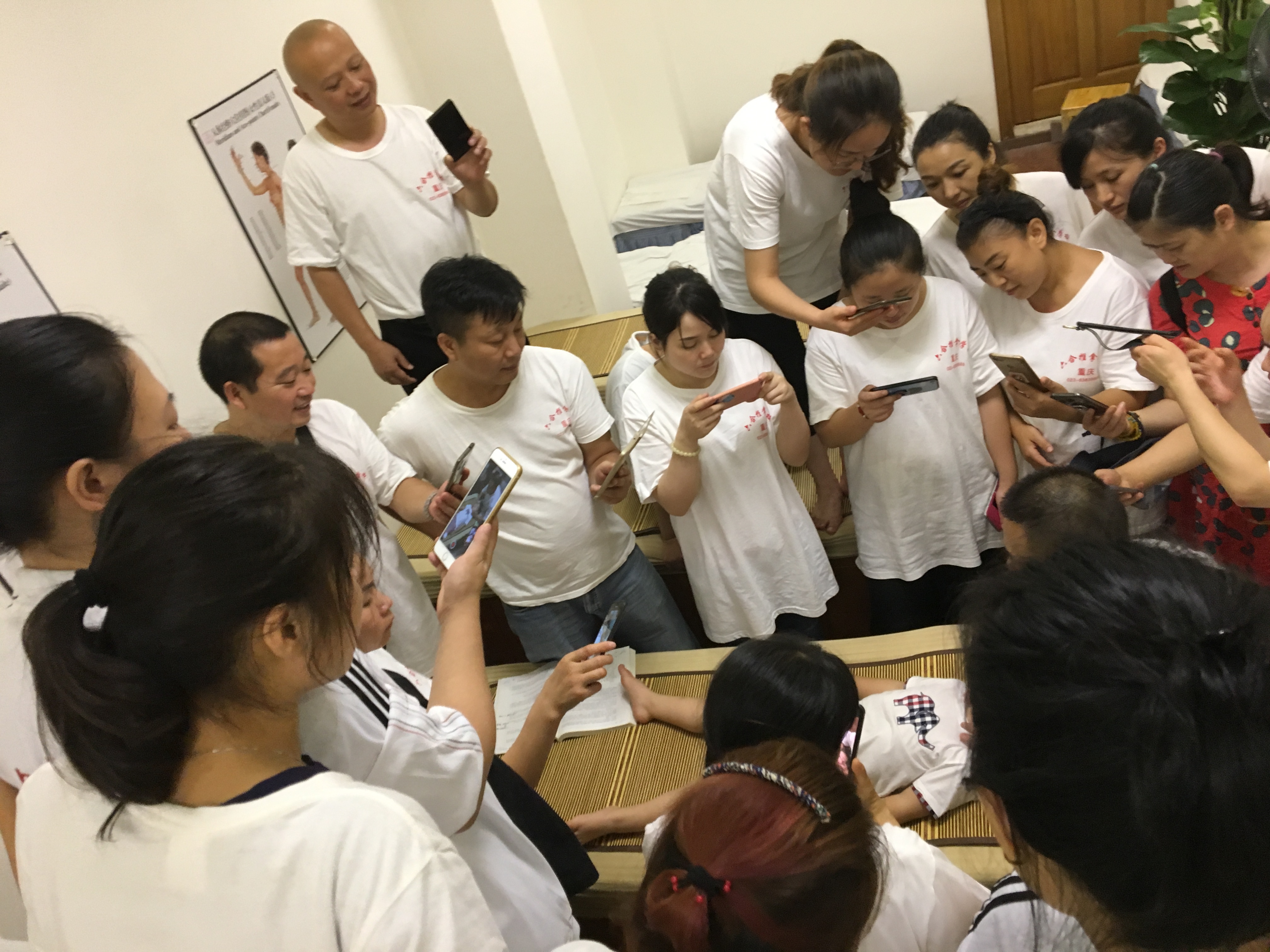 孩子腹痛怎么辦？小兒推拿“揉法”可幫到你