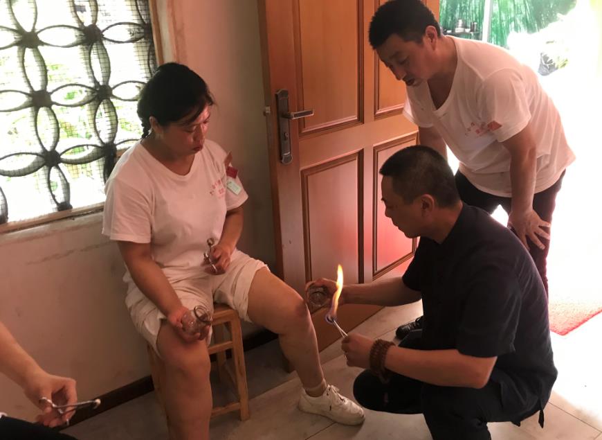 刮痧與拔罐有什么區(qū)別？