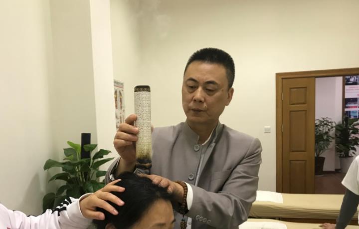 艾灸和拔罐可以同時(shí)做嗎？