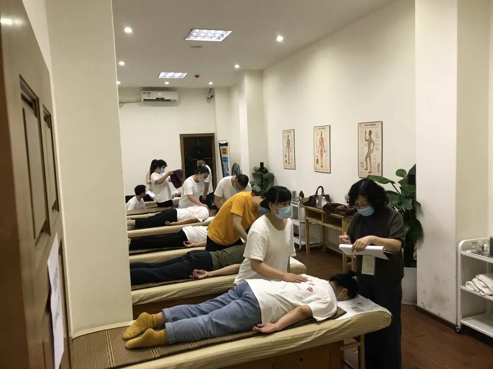 無證從業人員注意了喲！ 想拿證這邊看！